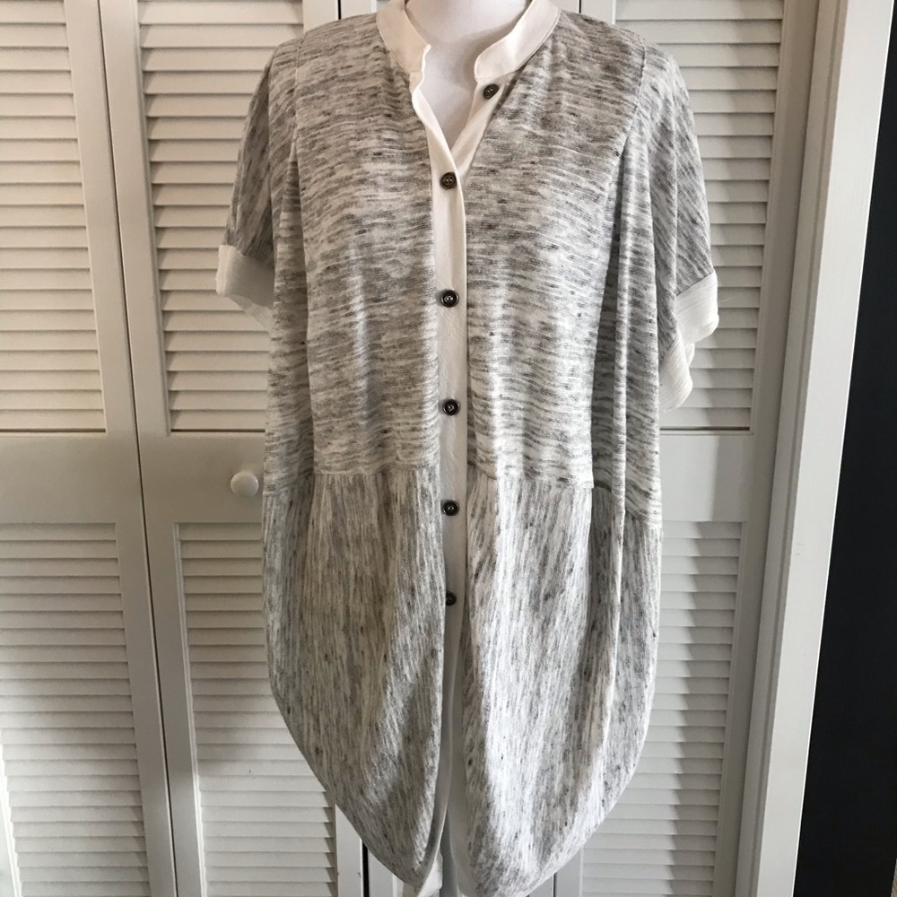 Anthropologie 9-H15 StCL Button Up Tunic Top Women’s White Gray Heather Size M